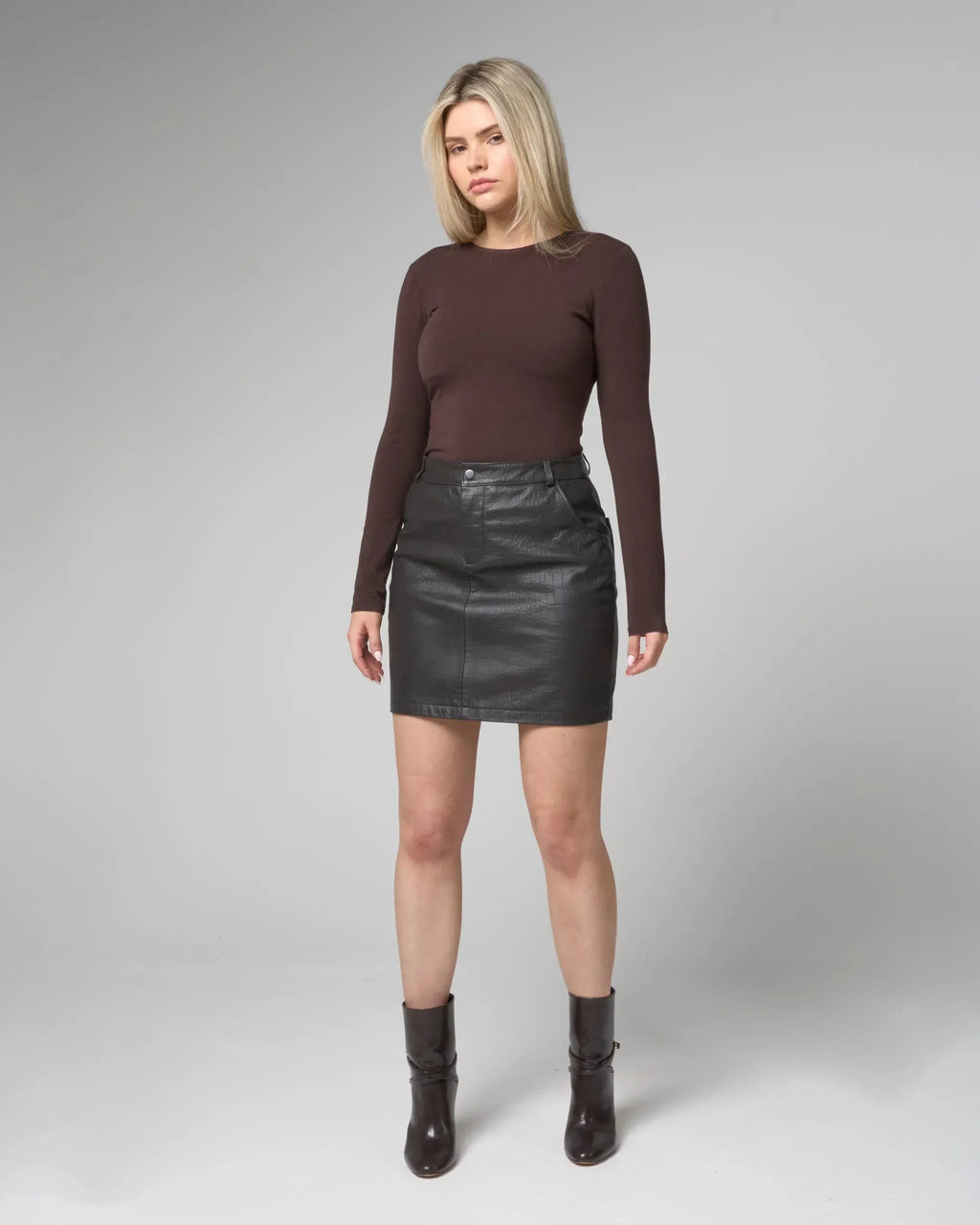 Women's Crocodile Embossed Leather Mini Skirt