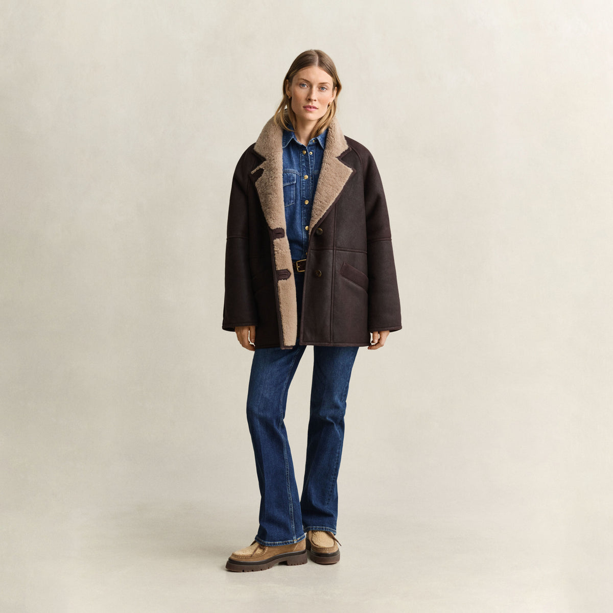 Women's Relaxed Notch-Lapel Shearling Leather Coat