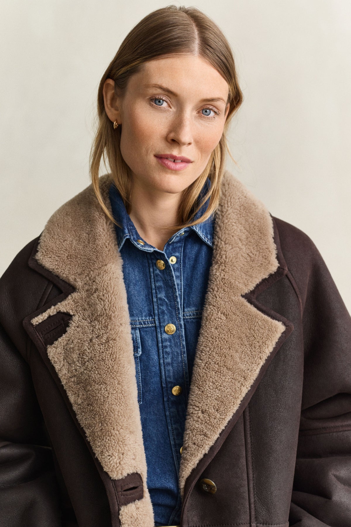 Women's Relaxed Notch-Lapel Shearling Leather Coat